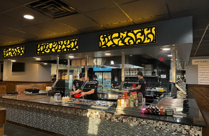 Dining room at Yummy Bowl Springfield