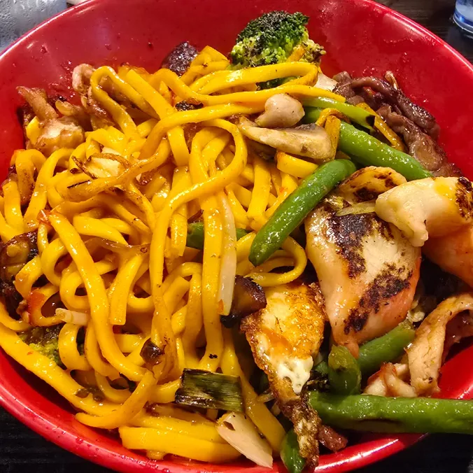 Made-to-order food from Yummy Bowl Springfield, image 1